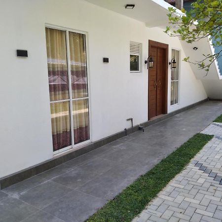 Golden Villa Ambalangoda  Buitenkant foto