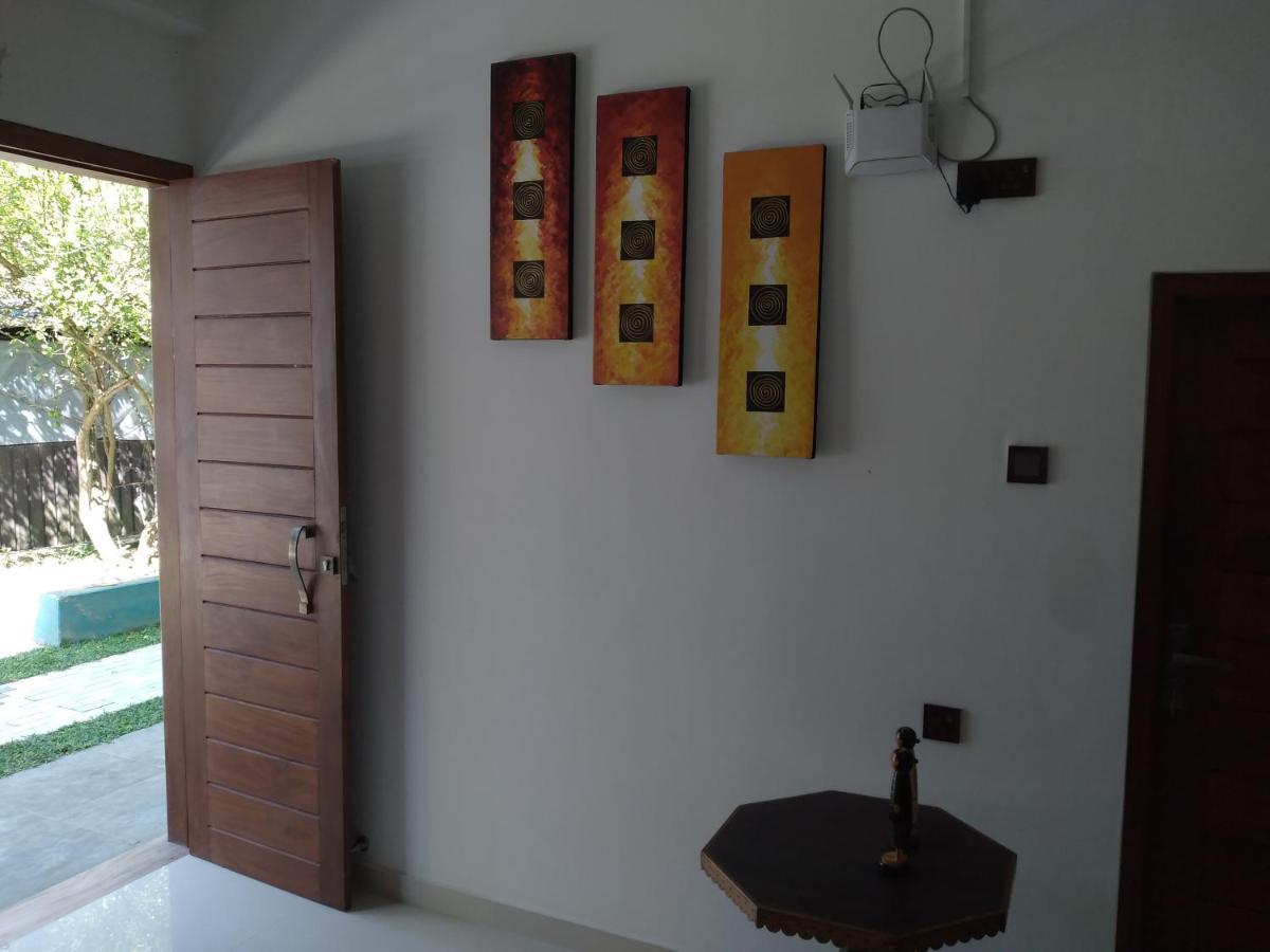 Golden Villa Ambalangoda  Buitenkant foto