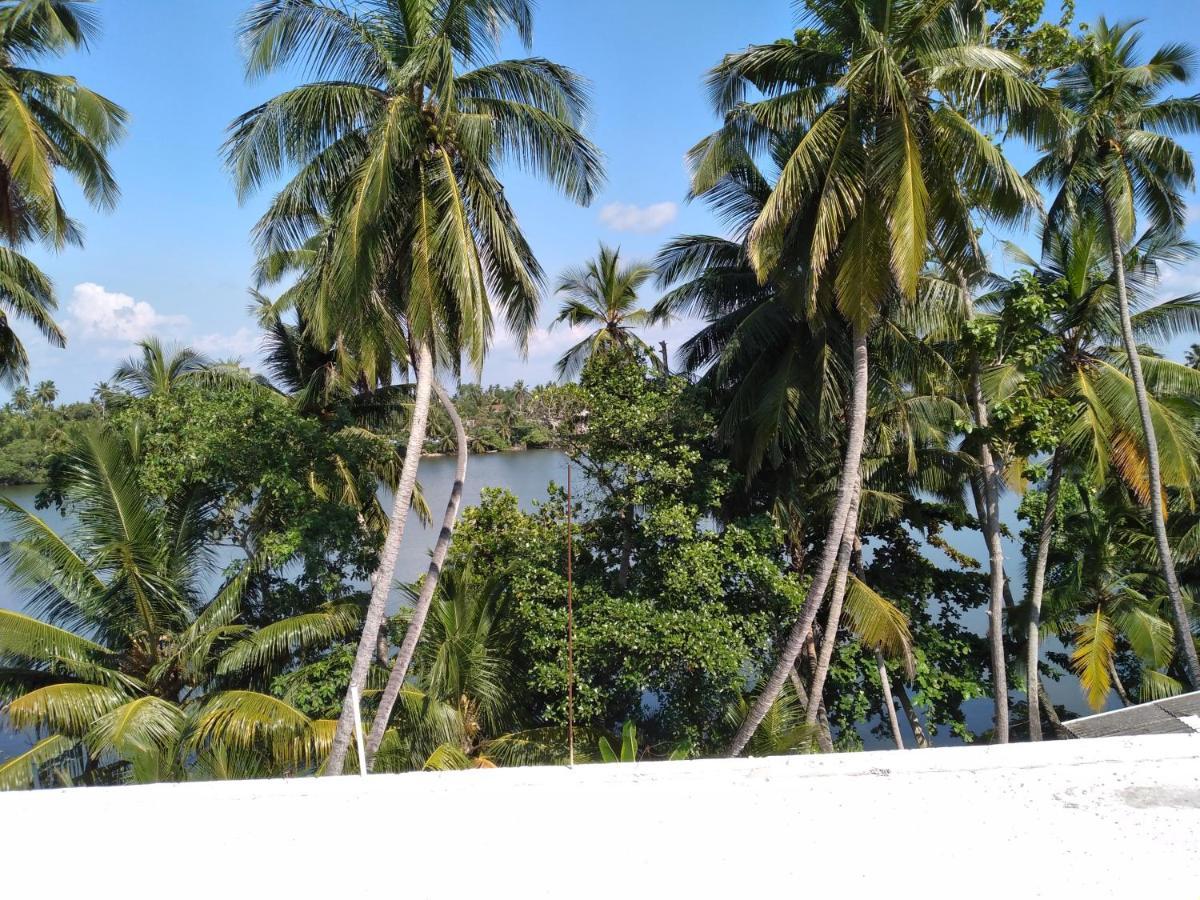 Golden Villa Ambalangoda  Buitenkant foto